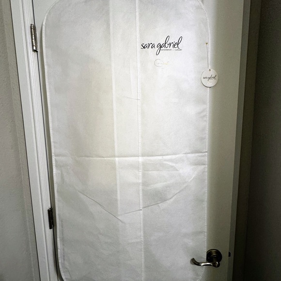 Sara Gabriel Custom Pear Ombré Veil 110” - NEW NEVER WORN - Picture 7 of 7